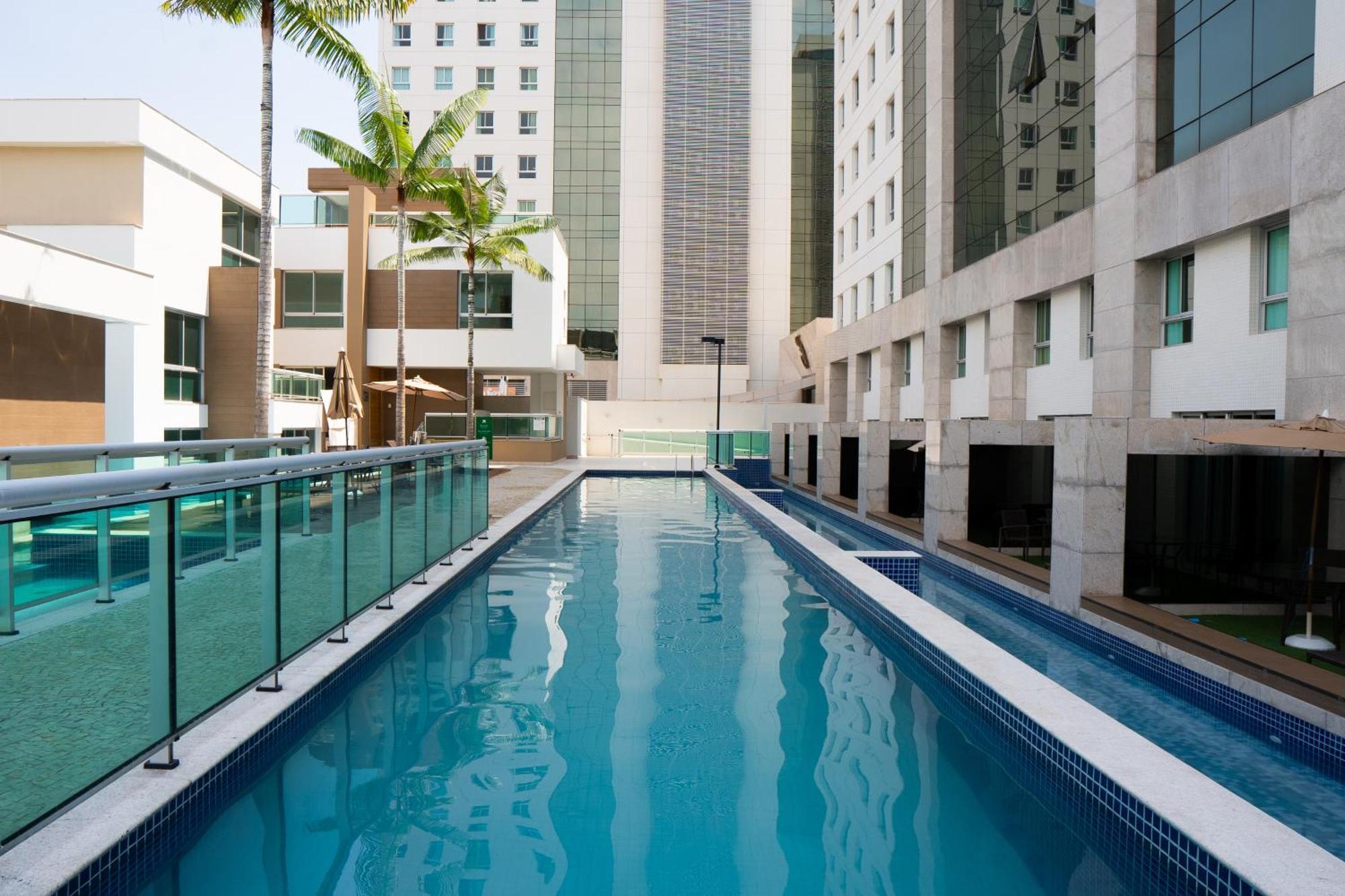 Jade Hotel Brasilia Candangolandia Eksteriør bilde The pool at the complex